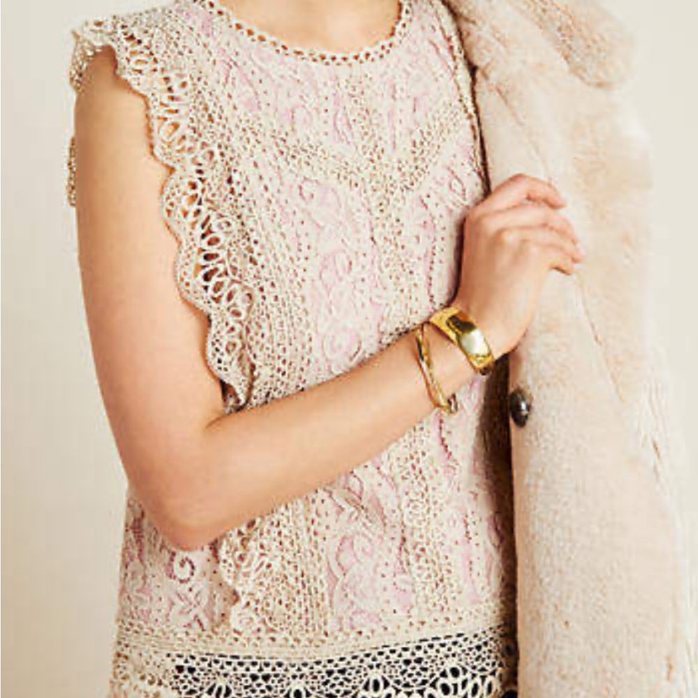 Anthropologie Cream/Dusty Pink Ruffled Sleeveless Blouse with Embellishments